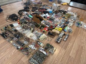 🍊Vintage Large Lot of 65 Pounds of Ham Radio Parts/Tubes/Cords & Misc. Hardware