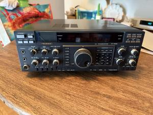 Yeasu Ft-990 HF Transceiver Amateur Ham Radio