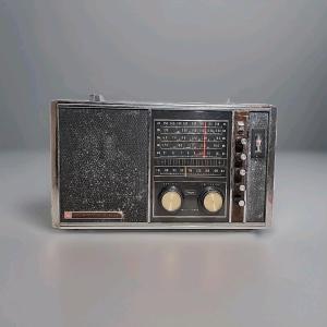 SEARS WAYFARER 8227 Vintage 1969 - 6 Channel Shortwave AM FM Radio Tested Works!