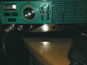 VINTAGE TEABERRY BIG T CB BASE -with original MIC- VERY NICE