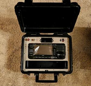 Icom IC-705 HF/50/144/430MHz All Mode Portable  5W/10W Transceiver w'case