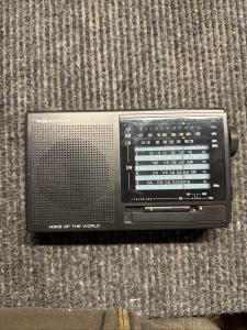 REALISTIC DX-350 AM/FM/SHORTWAVE RADIO - TESTED - WORKING - VTG RADIO SHACK 