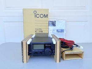 Icom IC-718 Ham Radio HF Transceiver Manual Original Box Excellent