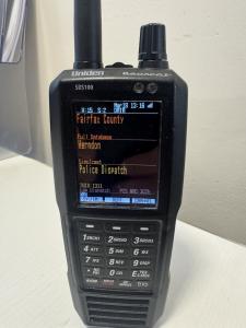 Uniden SDS100 Digital APCO Deluxe Trunking Handheld Scanner