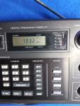 Uniden World  Radio CR-2021 HAM Radio AM/FM Longwave/Shortwave Scanner 