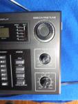 Uniden World  Radio CR-2021 HAM Radio AM/FM Longwave/Shortwave Scanner 