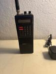 UNIDEN BEARCAT BC200XLT 200 CHANNEL HANDHELD RADIO SCANNER 800MHZ W/ AC ADAPTER