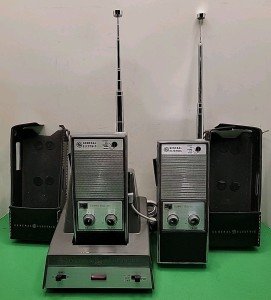 Vintage Set Of General Electric 60's Citizens Band Transceivers - Model Y7050