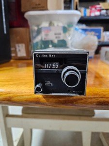 Collins VIR 350 NAV radio
