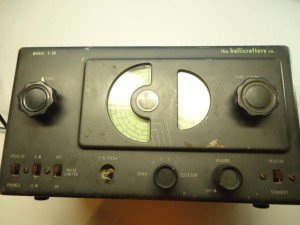 HALLICRAFTERS S-38 RECEIVER (Works sort of) - Free Shipping!