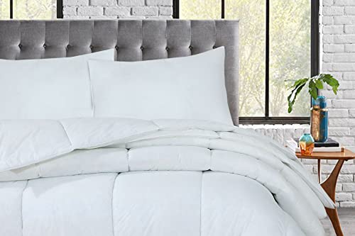 Warm and cozy bed comforter for single bed