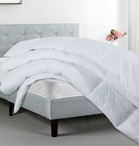 Warm and cozy bed comforter for single bed