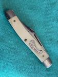 vintage USA Imperial Frontier Pocket Knife Providence RI  3-Blades --- NEAR MINT