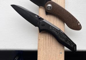 Pocket Knife EDC Budget Bundle Multiple Items: Tactical Gearz & Flissa