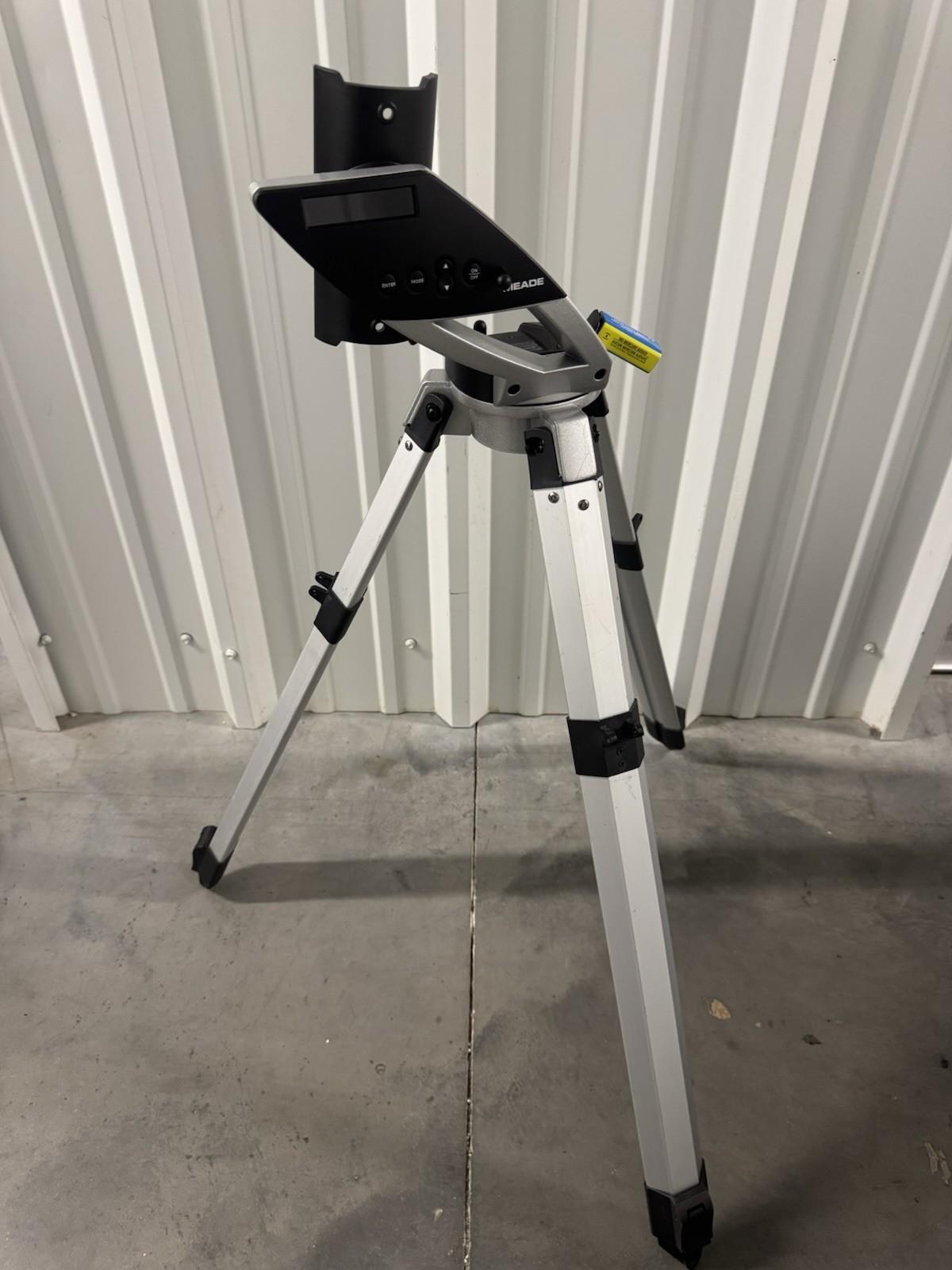 Meade DS-2000 GOTO Motorized Telescope Mount