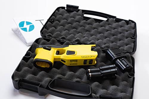 Professional Series TASER 7CQ Self Defense Kit for Personal and Home