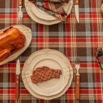 Plaid Christmas Tablecloth for Holiday Gatherings