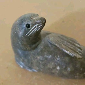 Inuit Soapstone Carved Seal Figurine 3.5