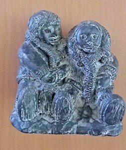 Handcarved Soapstone Eskimo Couple Sculpture 3.5