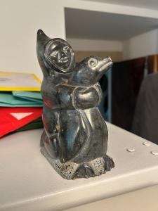 Inuit Soapstone Hand Carving Art Figurine 610