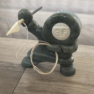 Original BEKOA LOOK Inuit Alaskan Carved Soapstone Eskimo Hunter W/ Spear