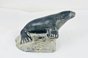 Vintage Inuit Soapstone Seal Sculpture 5 Inch