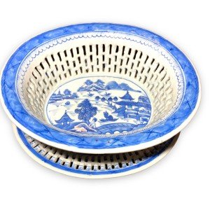 19th Century Qing Dynasty Blue Canton Bowl Set