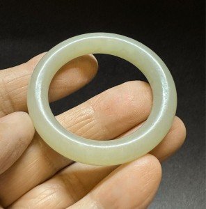 Qing Dynasty Antique Carved Nephrite Jade Ring