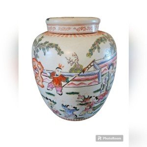Handpainted Qing Dynasty Large Ginger Jar