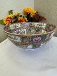 19th Century Qing Dynasty Famille Rose Bowl