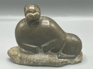 Vintage Inuit Soapstone Walrus Seal Sculpture 5