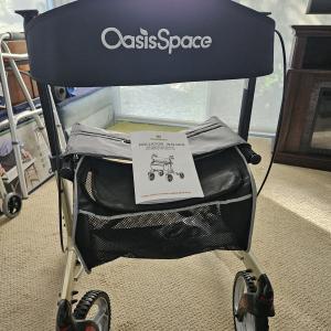 OASIS-SPACE ROLLATOR WALKER, EXCELLANT CONDITION,  LTD USE , HEAVY DUTY