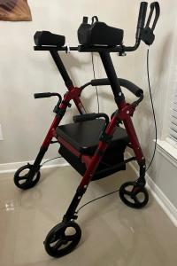 Heavy Duty Upright Rollator Walker