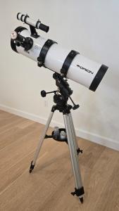 Orion Observer 134mm EQ Reflector Telescope Set
