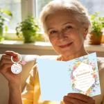 Floral Mother's Day Card Keychain for Grandmothers