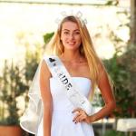 Sparkly Pearl Bride Tiara and Veil Set