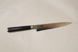 Shun DM0722 6-Inch Serrated Utility Knife