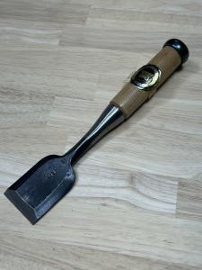 OUCHI Japanese 42mm Bench Chisel (Oiire Nomi)