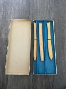 Vintage Japanese Floating Fish Knife Set