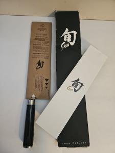 Shun Classic 7" Hollow Edge Santoku Knife