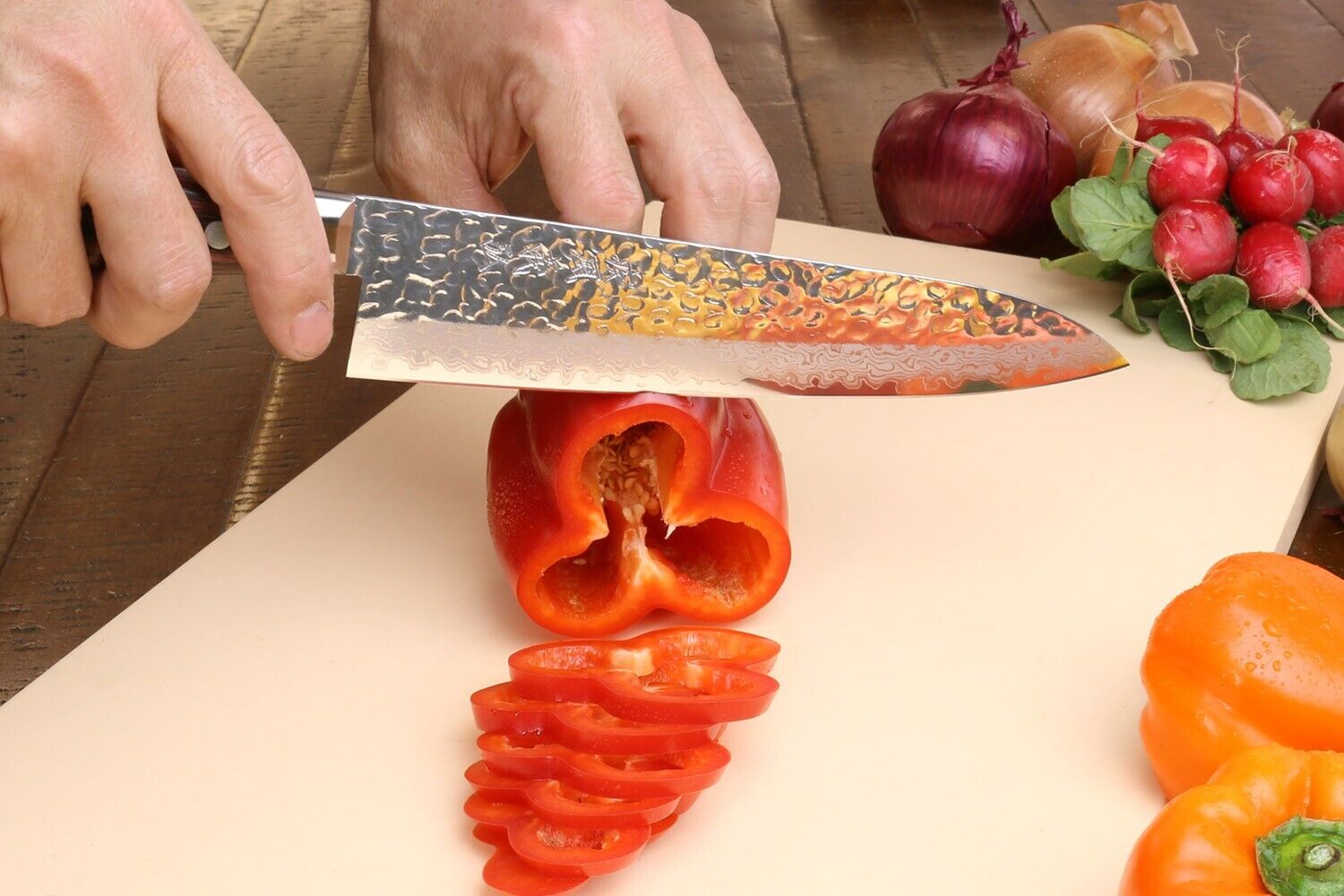 Yoshihiro VG10 Hammered Damascus Santoku 18cm Japanese Knife