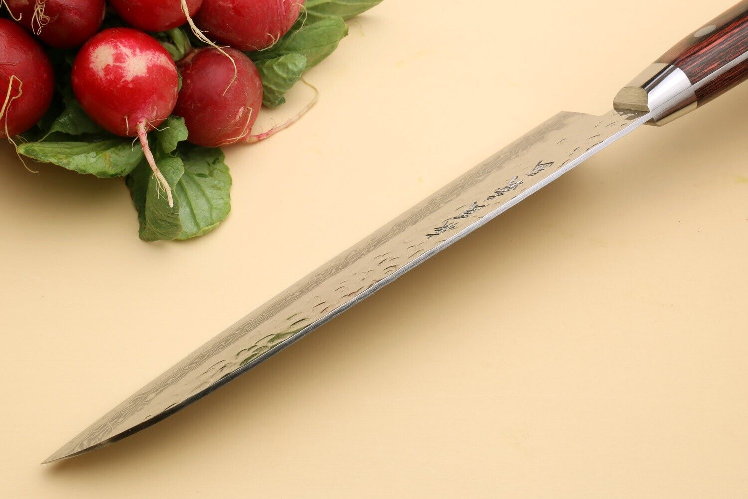 Yoshihiro VG10 Hammered Damascus Santoku 18cm Japanese Knife