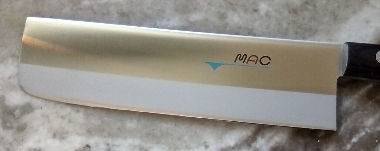 Japanese Usuba Vegetable Knife by MAC 6.5