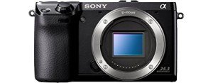Sony NEX-7 Camera with 24.7MP and LCD