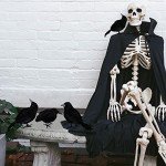 3 Realistic Black Crow Decorations for Halloween