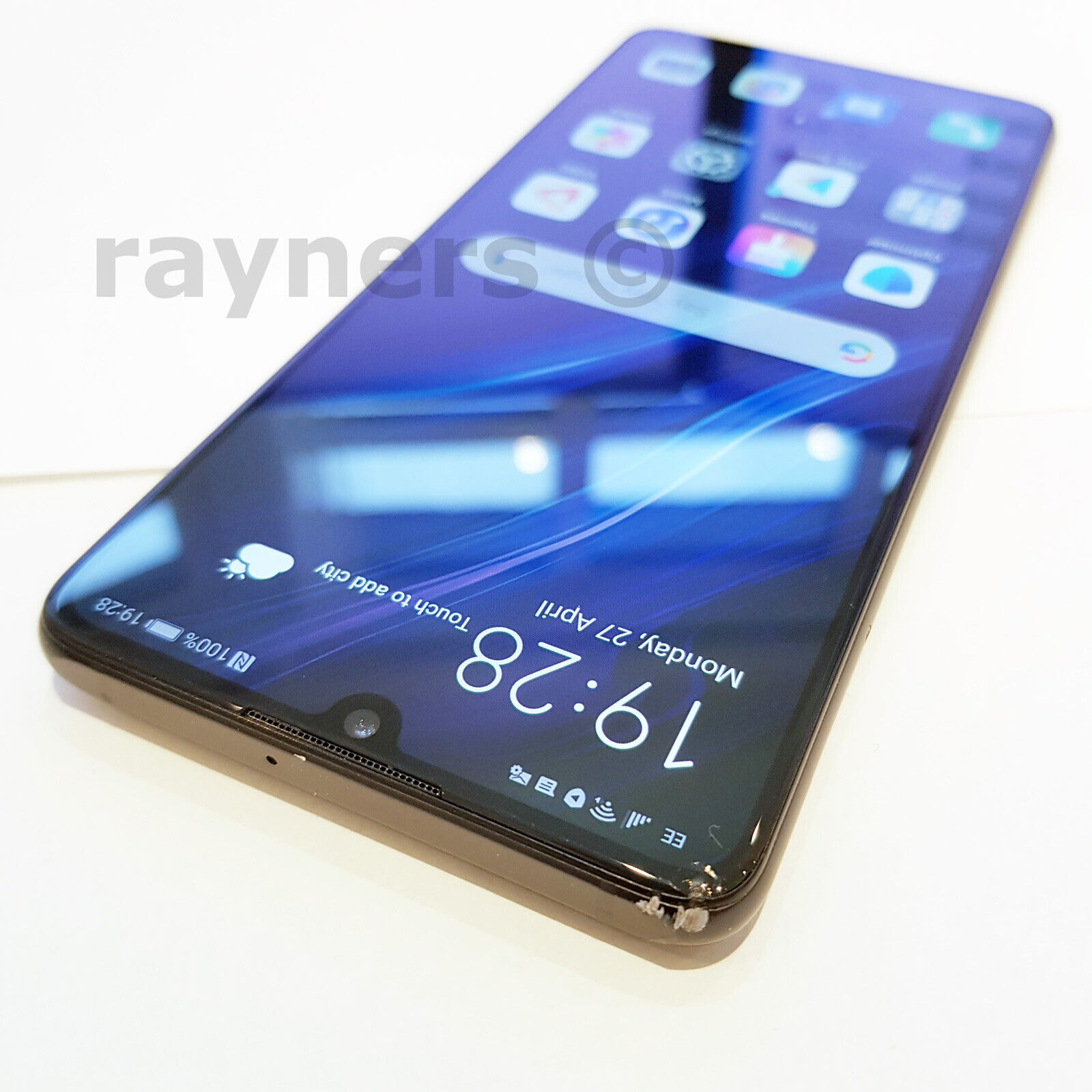 HUAWEI P30 128GB Smartphone with Triple Camera, OLED