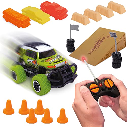 Monster Truck Stadium Set - RC Truck, Ramp, Accessories