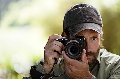 Sony Alpha 6700 with 16-50mm Lens