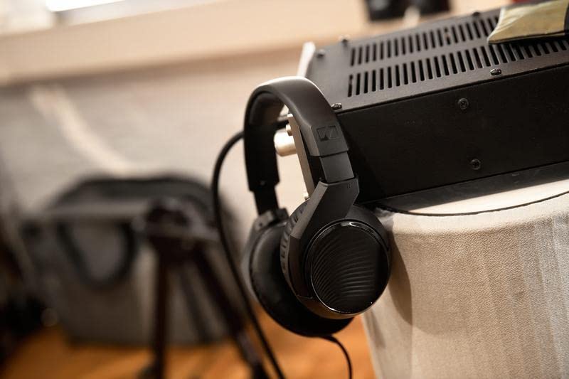 Sennheiser HD 200 PRO Studio Monitoring Headphones