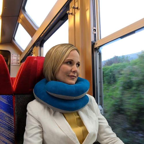 Travelon: Cobalt/Gray Deluxe Wrap N' Rest Neck Pillow